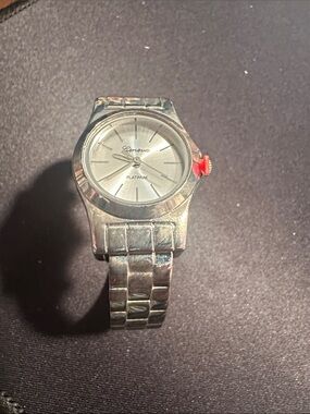 Geneva Silver-Plated Women’s Watch
258